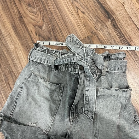 Zara Grey Denim Paperbag Waist Shorts - Picture 4 of 8